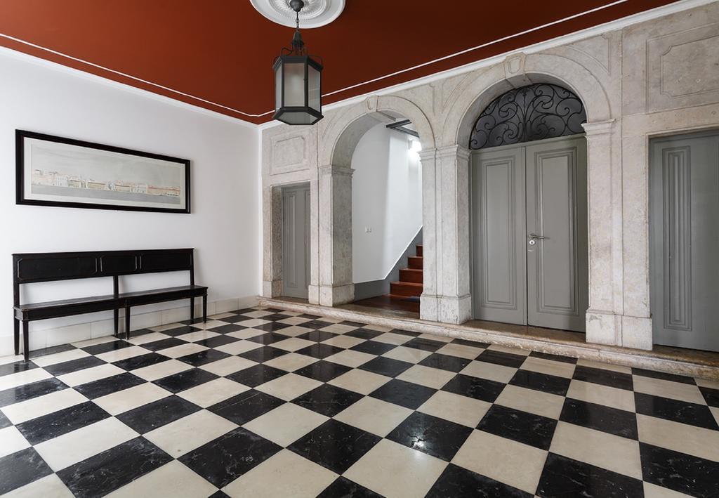 Misha'S Place At Bairro Alto! Лиссабон Экстерьер фото